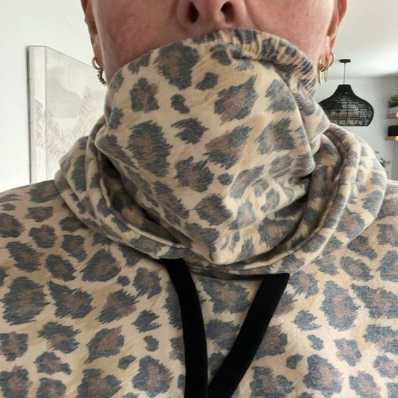 Katie J NYC Leopard Hoodie Sweatshirt XS with Mask Insert - Picture 4 of 8